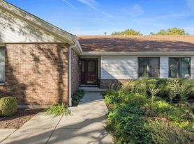 6314 Old Hunters Run Rockford, IL, 61114 - Apartments for Rent | Zillow