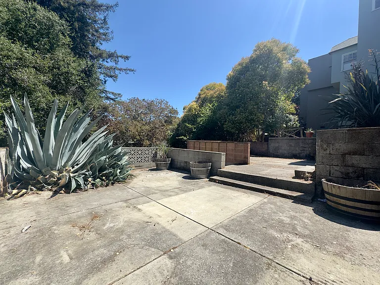 914 Everett Ave — Photo 49