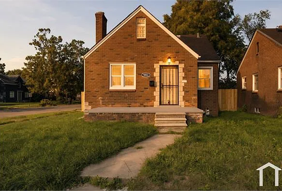 3 bed, 971 sqft, $1,500 — Photo 2