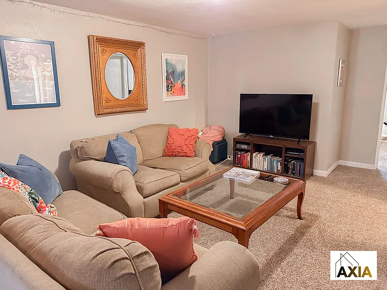 1472 S Gaylord St — Photo 7