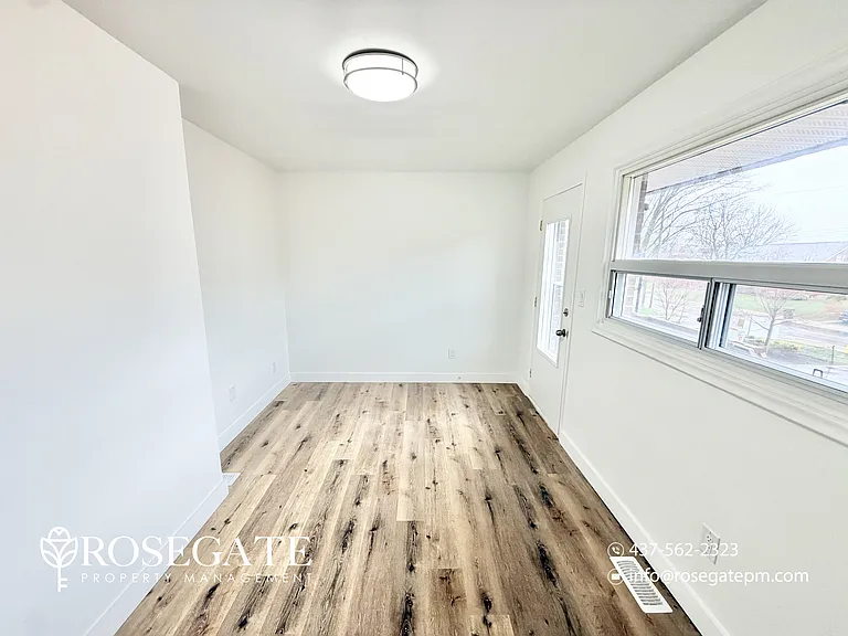 305 Lorne Ave #A — Photo 9