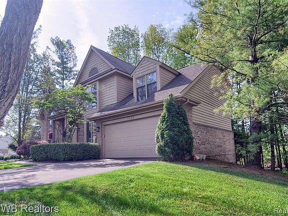 2nd image of 6267 Lindsay Ct