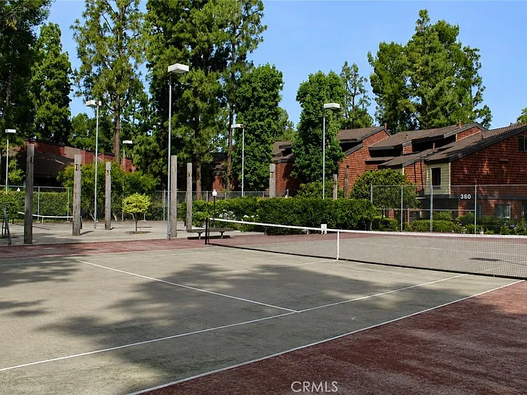 380 S Prospectors Rd — Photo 15