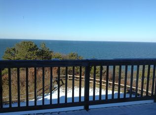 1008 Bluffs Dr N, Baiting Hollow, NY 11933