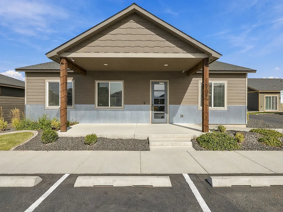 Columbia Villa & Cove