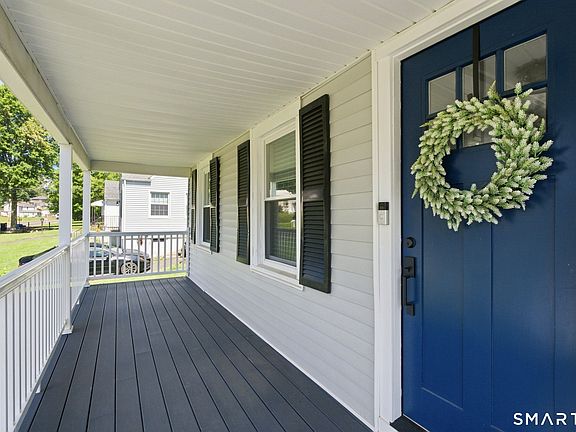 4th image of 225 Laurel Street