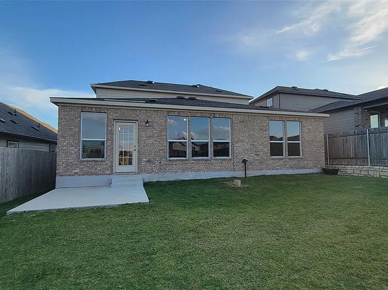 7414 Tuely Trl — Photo 34
