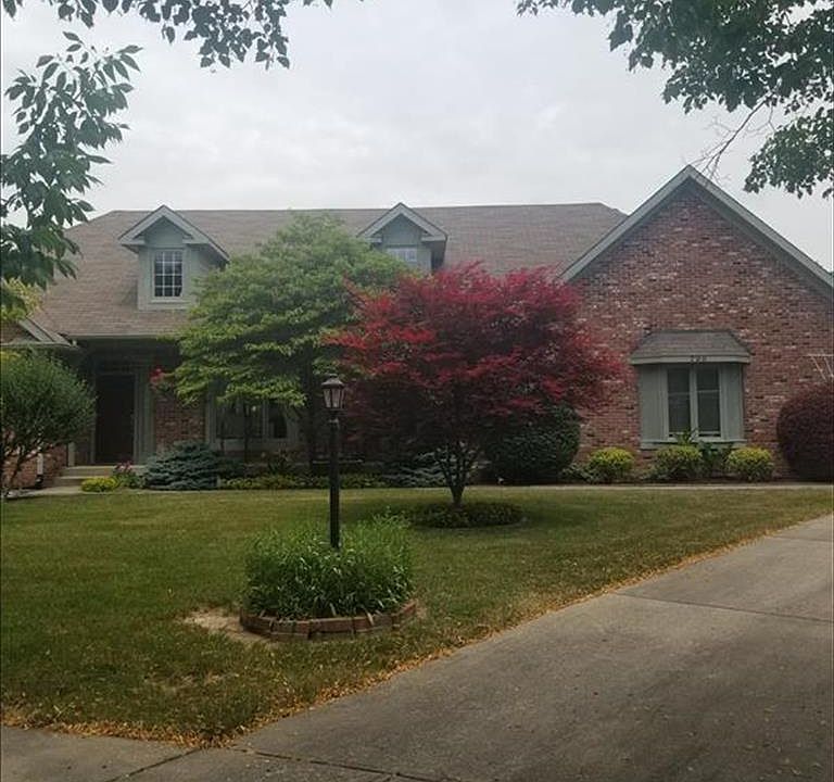 1st image of 796 Whitley Ct