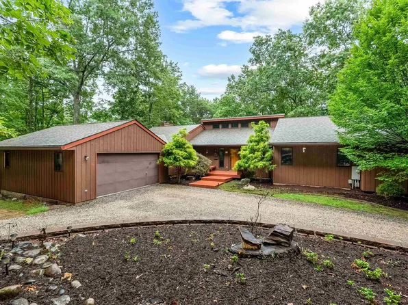 931 S Jefferson Forest Ln, Blacksburg, VA 24060