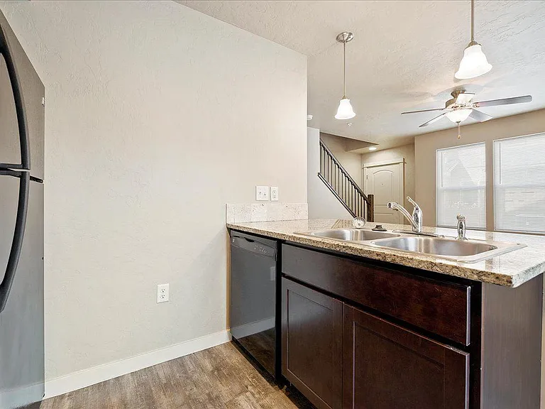 Cimarron Townhomes — Photo 22
