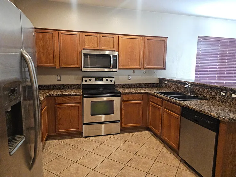 18515 W Caribbean Ln — Photo 9