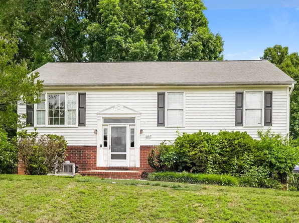 6819 Salem Quarter Rd, Belews Creek, NC 27009