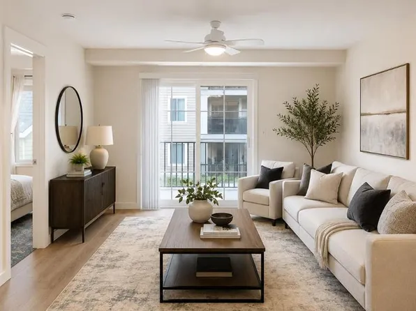 755 W Copperpond Blvd SE #5206, Calgary, AB T2Z 4R2