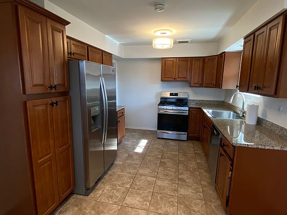 2nd image of 5444 Lawn Ave