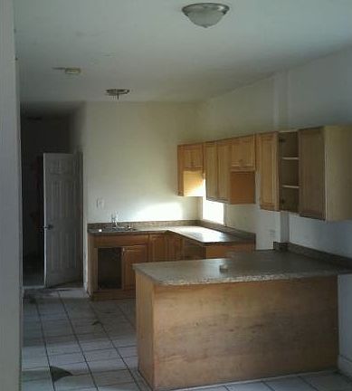 4th image of 5042 S Princeton Ave