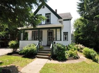 13 Bingham Ave, Dedham, MA 02026