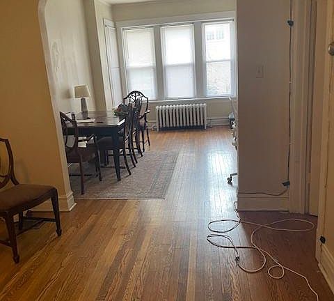 4th image of 3632 N Hermitage Ave #1
