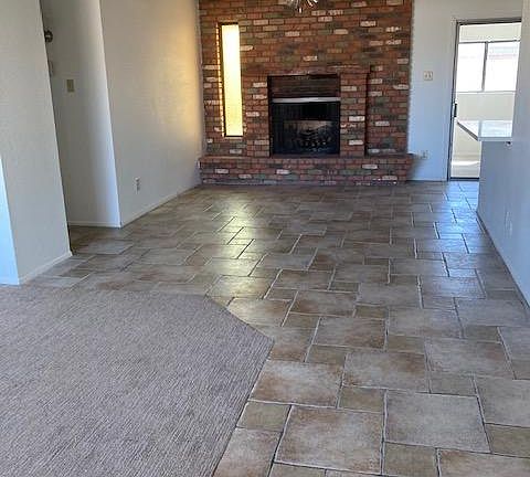 4th image of 1339 E Bell De Mar Dr