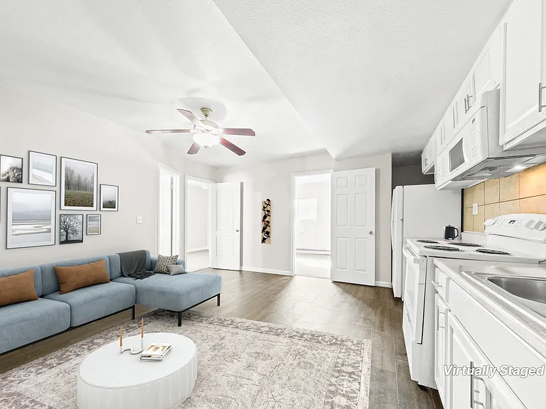 Montego Apartments — Photo 30