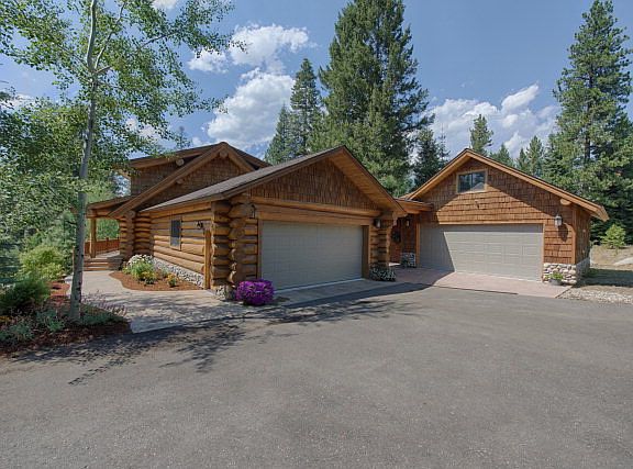 2nd image of 1575 Majestic View Dr