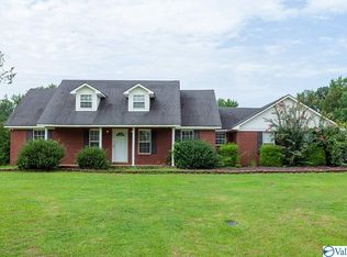 147 County Road 390, Trinity, AL 35673