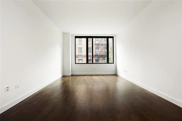 Rented by (Legacy) Elegran | media 12