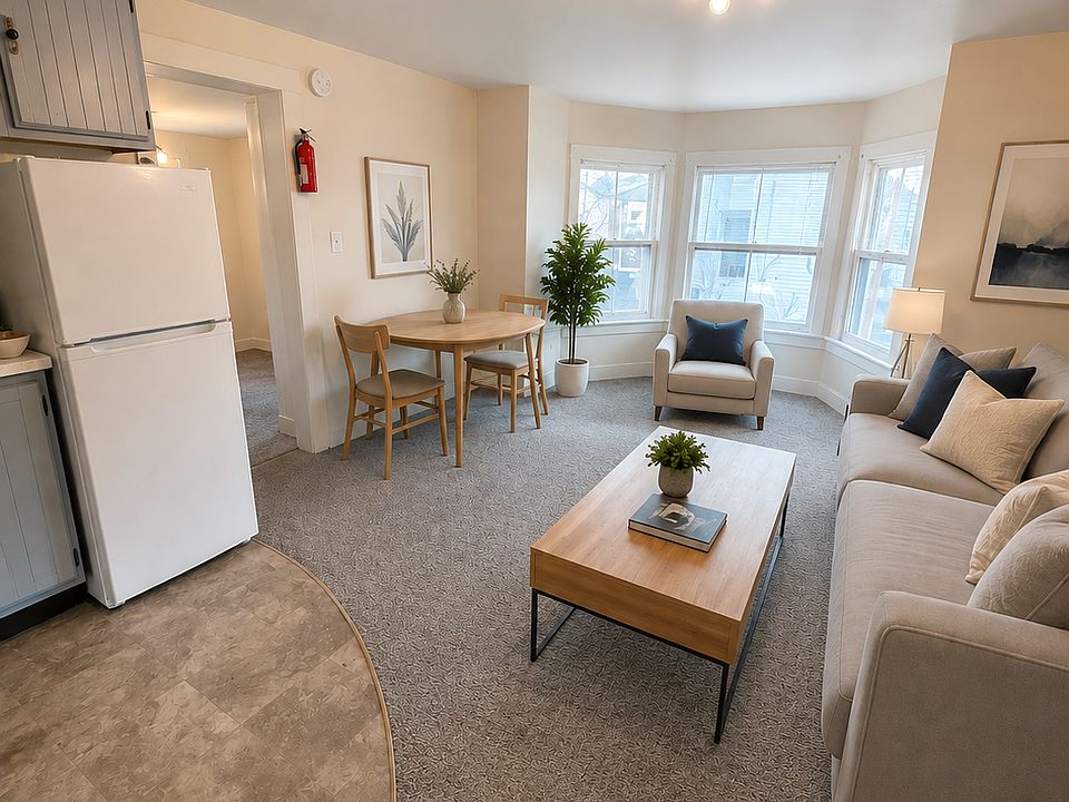 1st image of 59 2nd Ave APT 1