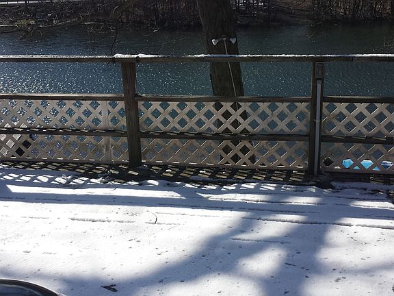 4th image of 319 E Lakeshore Dr