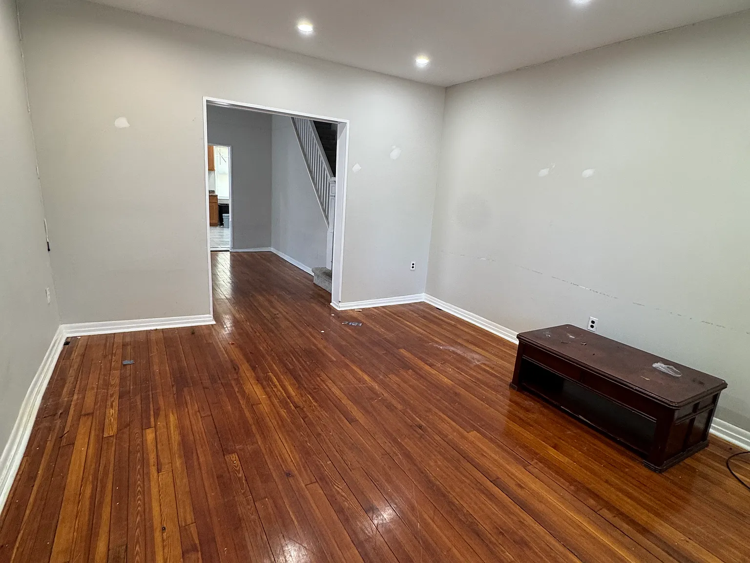 4 bed, 1459 sqft, $2,400 — Photo 2