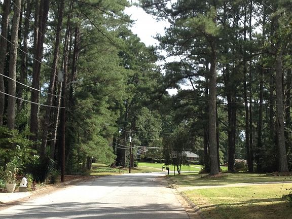 5th image of 3114 Rockview Dr