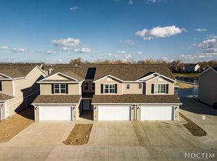 2806 Douglas Pl SE, Mandan, ND 58554