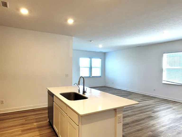 2061 Jasper Brook Ct — Photo 35
