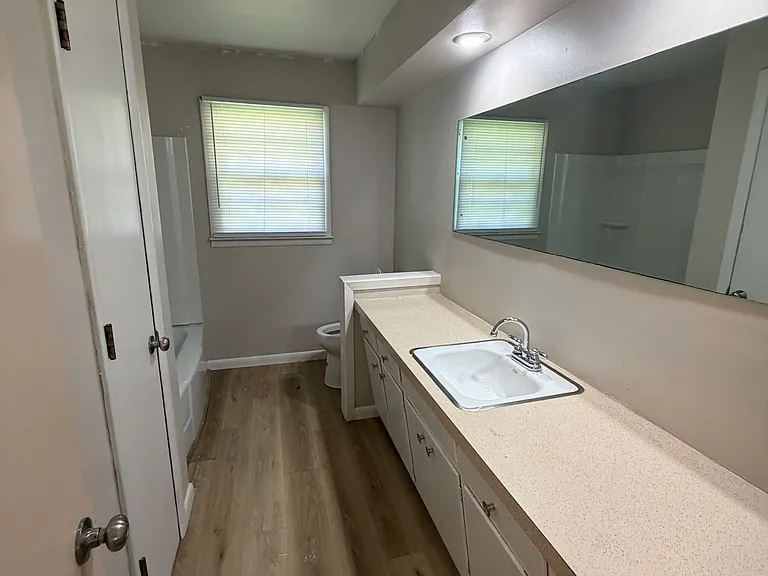 104 Highland Dr — Photo 5