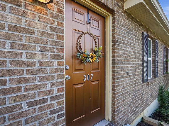 5th image of 307 Herbert Ave