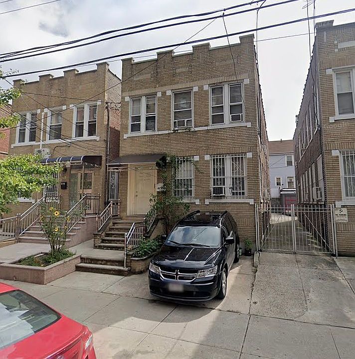 1st image of 8208 Pettit Ave