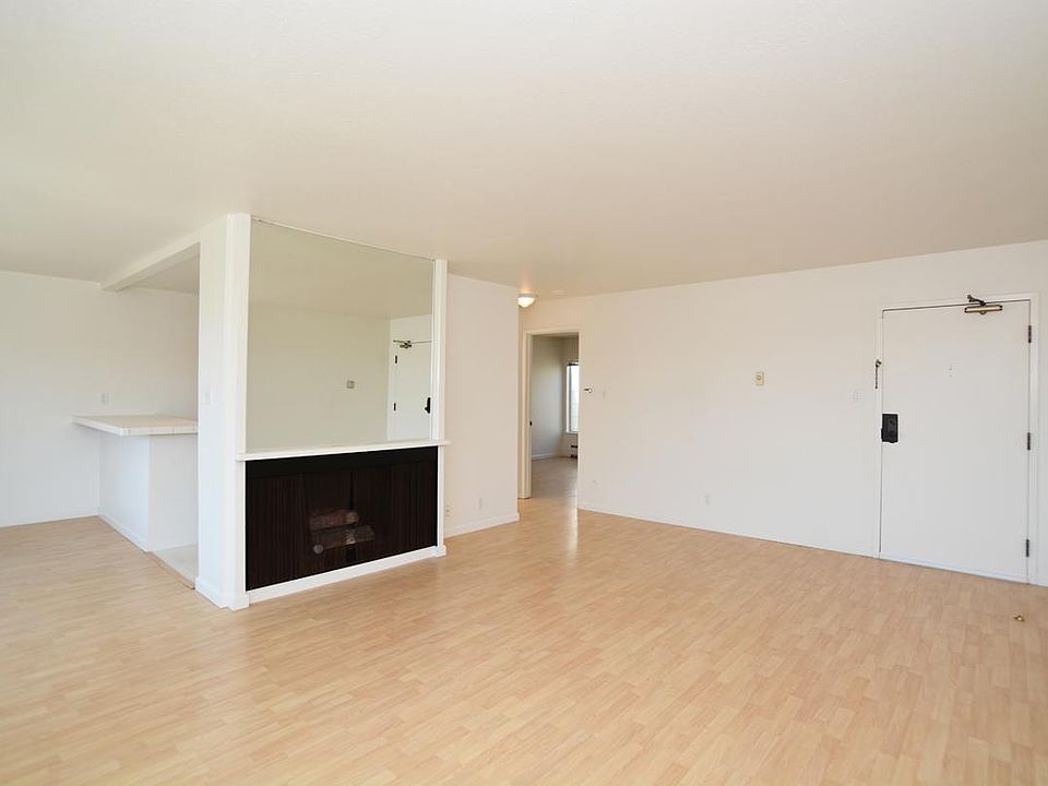 1st image of 4210 Judah St APT 301
