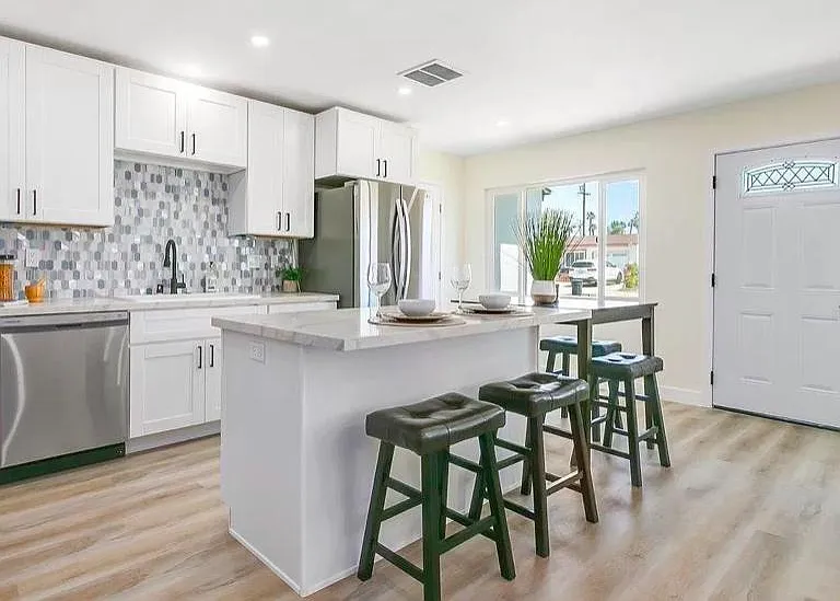 838 Madison Ave — Photo 3