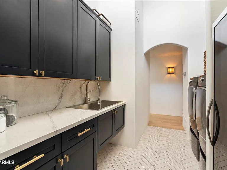 9836 E Topaz Dr — Photo 23