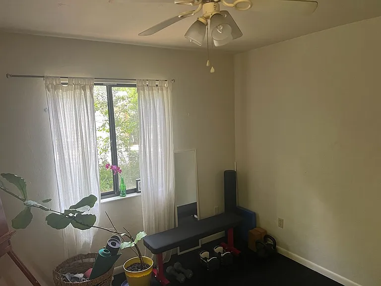 3402 NW 2nd St — Photo 21