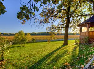 16631 Meadowbrook Ln, Wayzata, MN 55391