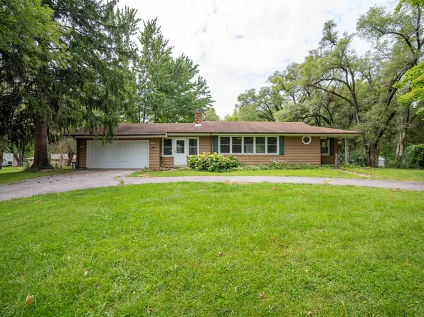 5353 N Big Hollow Rd, Peoria, IL 61615