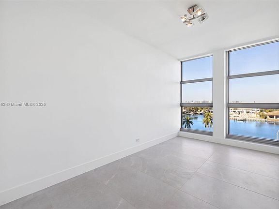 4th image of 5055 Collins Ave APT 7M