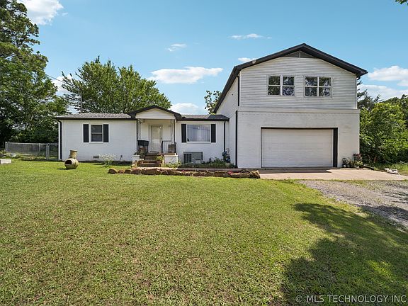 3rd image of 36516 Cramer Rd N