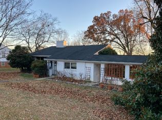 2239 Woodcrest Dr, Lynchburg, VA 24503