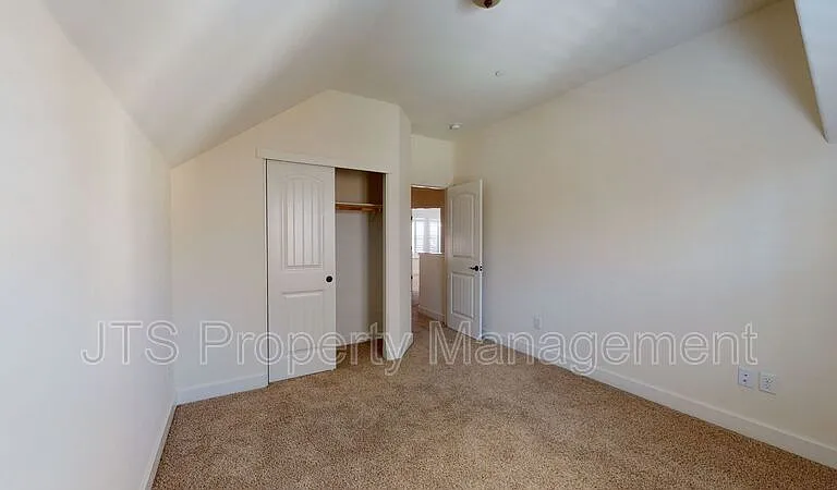 1349 Piper Pl — Photo 18