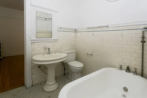 5700 S. Blackstone Avenue Photo 1