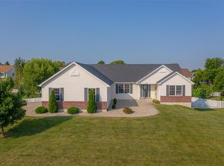 1059 Highland Estates Dr, Wentzville, MO 63385