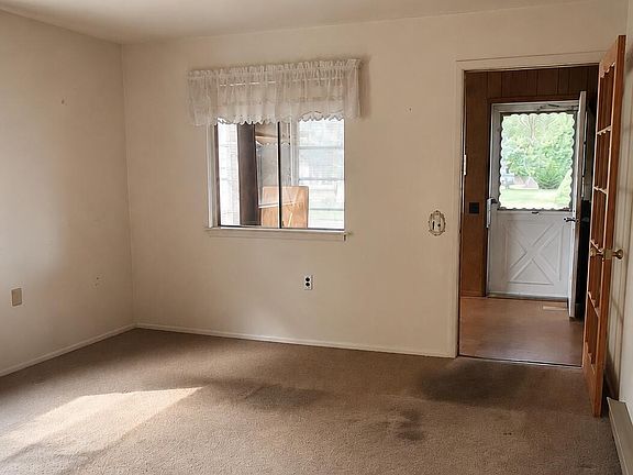 4th image of 14 B Lenape Drive