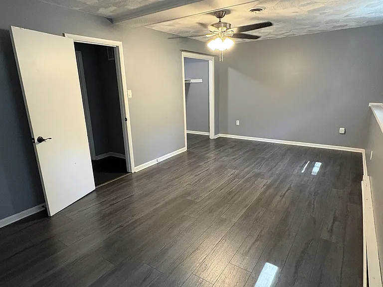 24200 Bush Hill Rd — Photo 4
