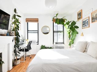 449 Grand St APT 2L, Brooklyn, NY 11211